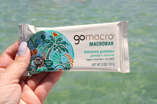 GoMacro Balanced Goodness Granola & Coconut Macrobar