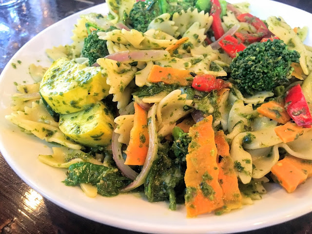 Ditmas Bowtie Pesto with Veggies