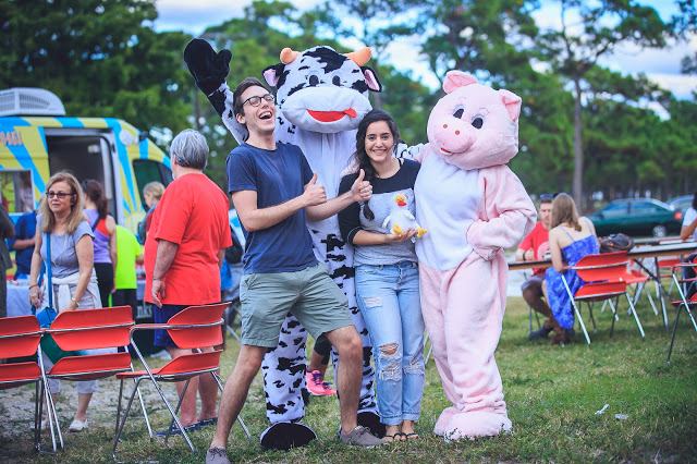 Meeting new people at VegFest Fort Lauderdale